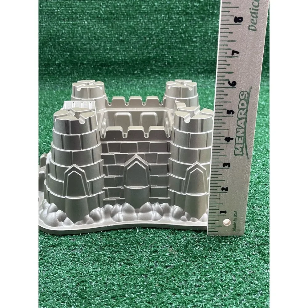 Nordic Ware‎ Williams-Sonoma Sandcastle Bundt Cake Mold Pan Cast Aluminum 10 Cup
